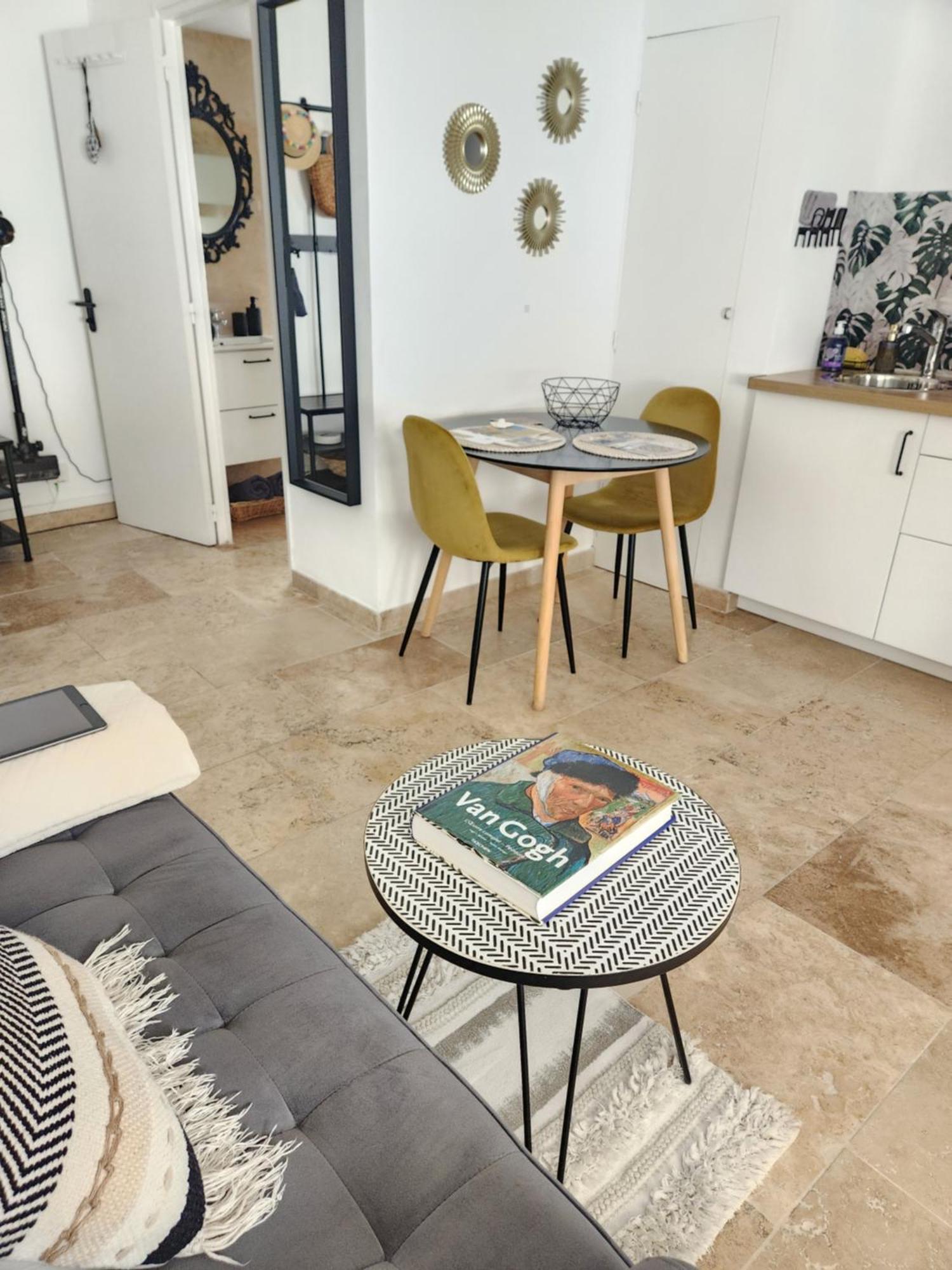 Le Beffroi De Gaston Climatise Apartment Екс ан Прованс Екстериор снимка